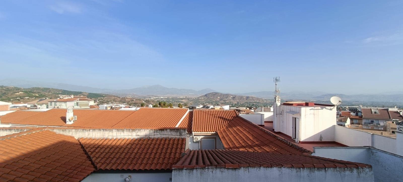 Adosado de 3 habitaciones en Alhaurín el Grande en venta - 249.000 € (Ref: 10062359)