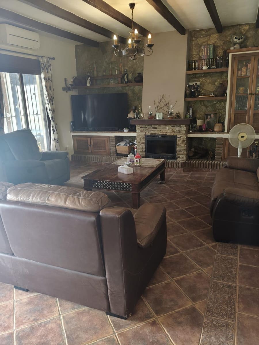 Chalet de 4 habitaciones en Alhaurín el Grande en venta con piscina garaje - 695.000 € (Ref: 10064725)