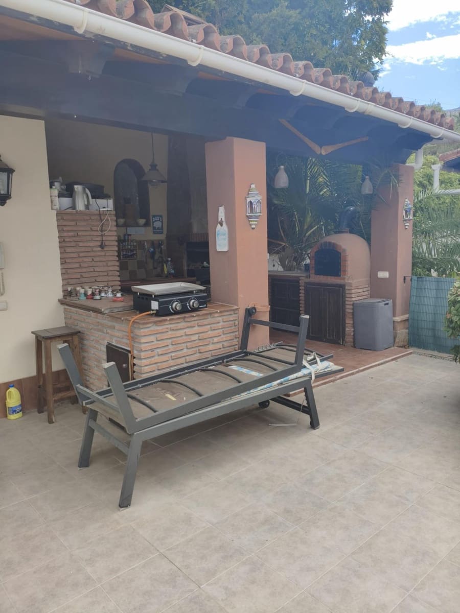 Chalet de 4 habitaciones en Alhaurín el Grande en venta con piscina garaje - 695.000 € (Ref: 10064725)