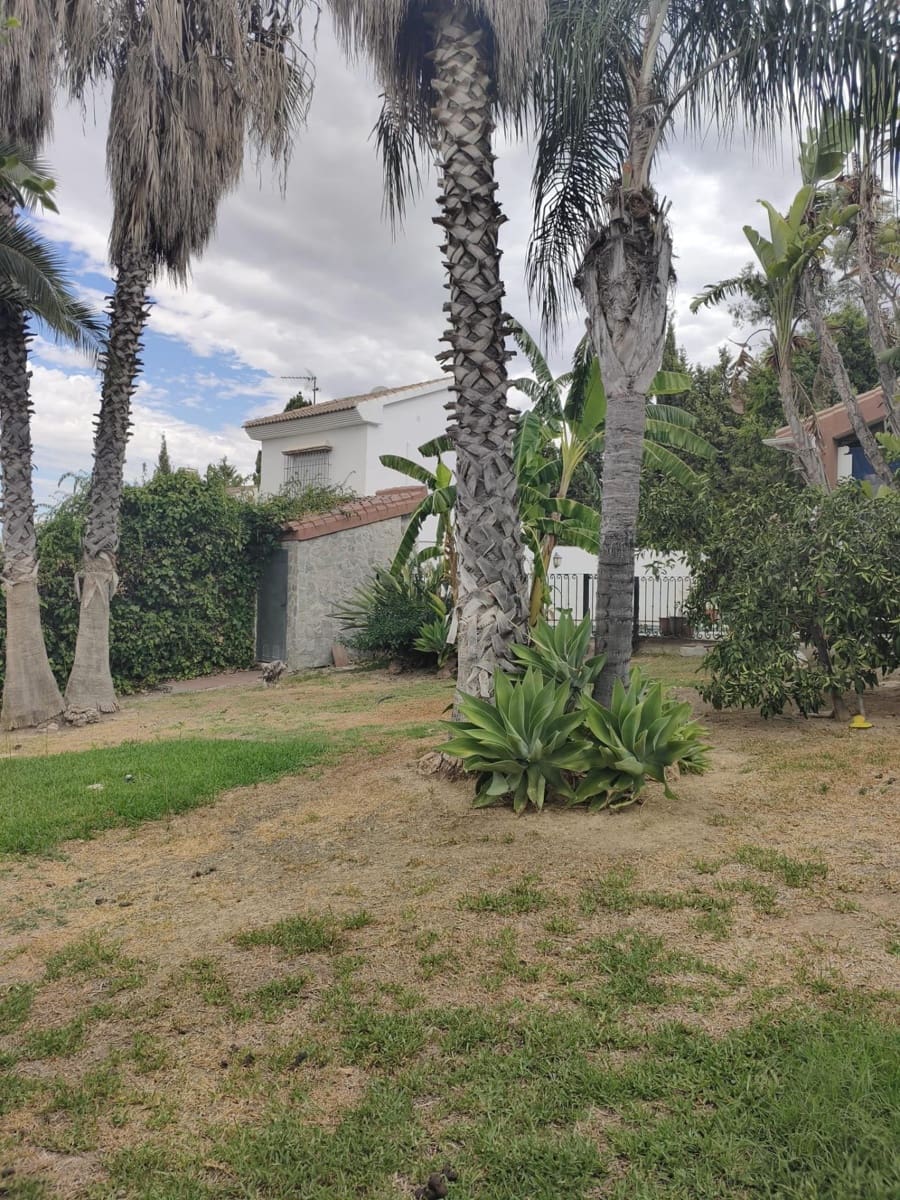 Chalet de 4 habitaciones en Alhaurín el Grande en venta con piscina garaje - 695.000 € (Ref: 10064725)
