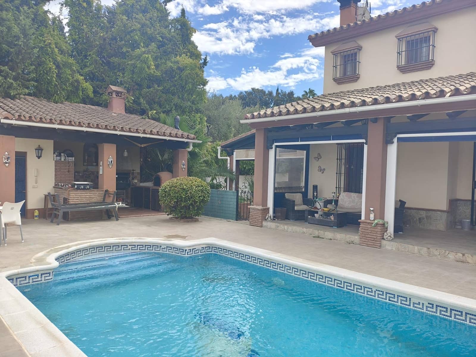 Chalet de 4 habitaciones en Alhaurín el Grande en venta con piscina garaje - 695.000 € (Ref: 10064725)
