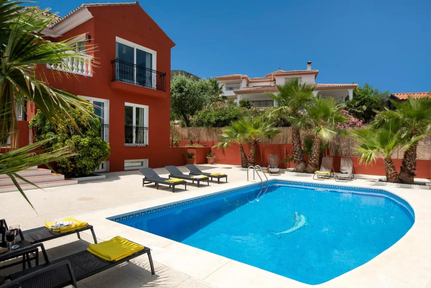 4 soveværelse Villa til salg i Pinos de Alhaurin med swimmingpool garage - € 895.000 (Ref: 10078424)