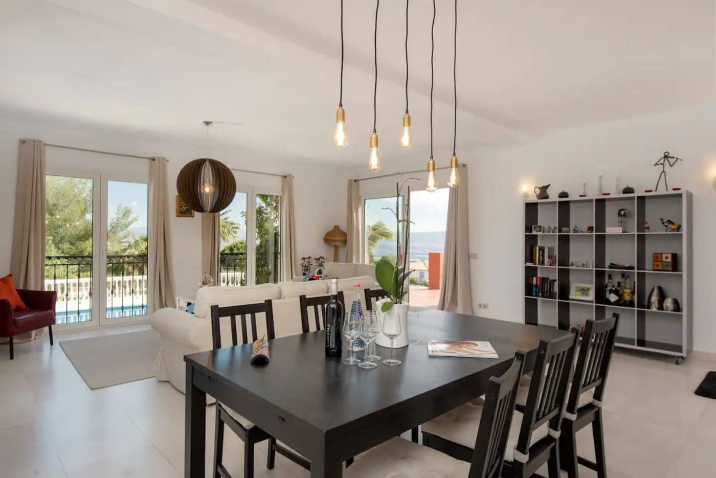 4 soveværelse Villa til salg i Pinos de Alhaurin med swimmingpool garage - € 895.000 (Ref: 10078424)