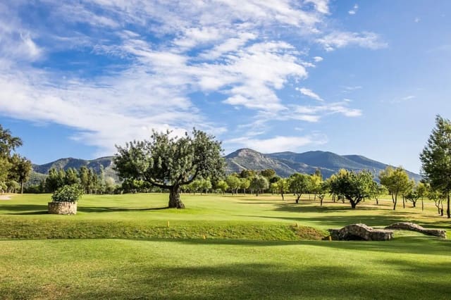 4 soveværelse Villa til salg i Pinos de Alhaurin, Alhaurín de la Torre med swimmingpool garage - € 895.000 (Ref: 10078424)