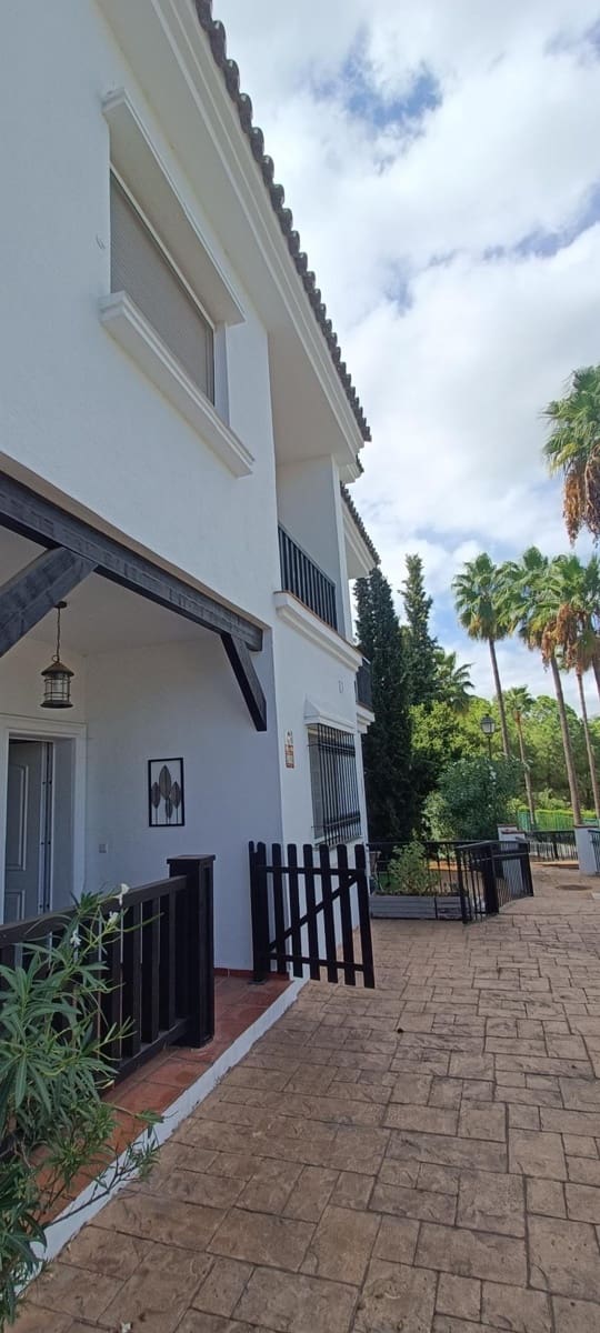 4 sovrum Radhus till salu i Alhaurin de la Torre med pool garage - 445 000 € (Ref: 10129549)