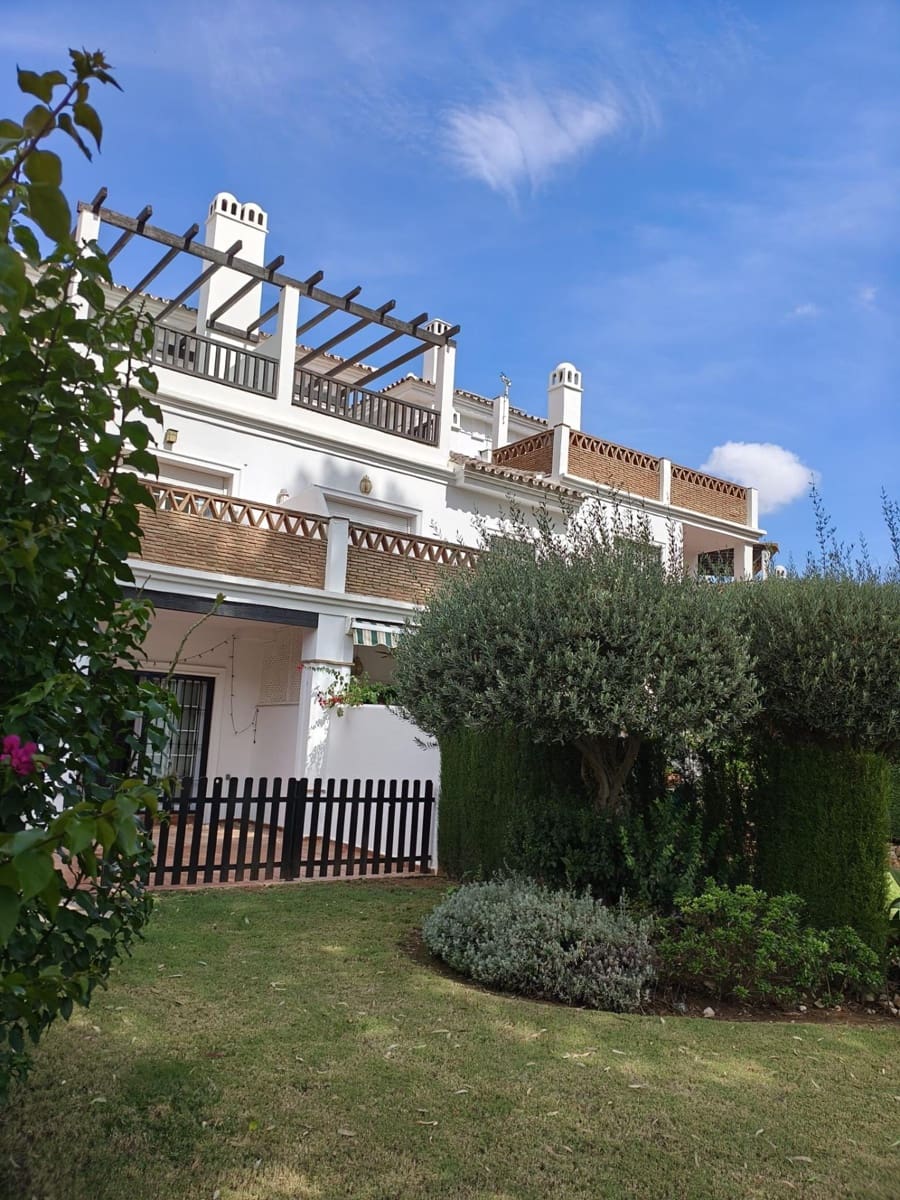 4 sovrum Radhus till salu i Alhaurin de la Torre med pool garage - 445 000 € (Ref: 10129549)