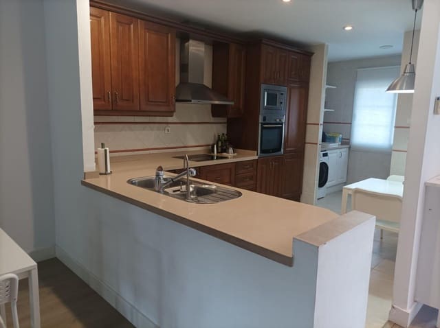 4 sovrum Radhus till salu i Alhaurín de la Torre med pool garage - 445 000 € (Ref: 10129549)