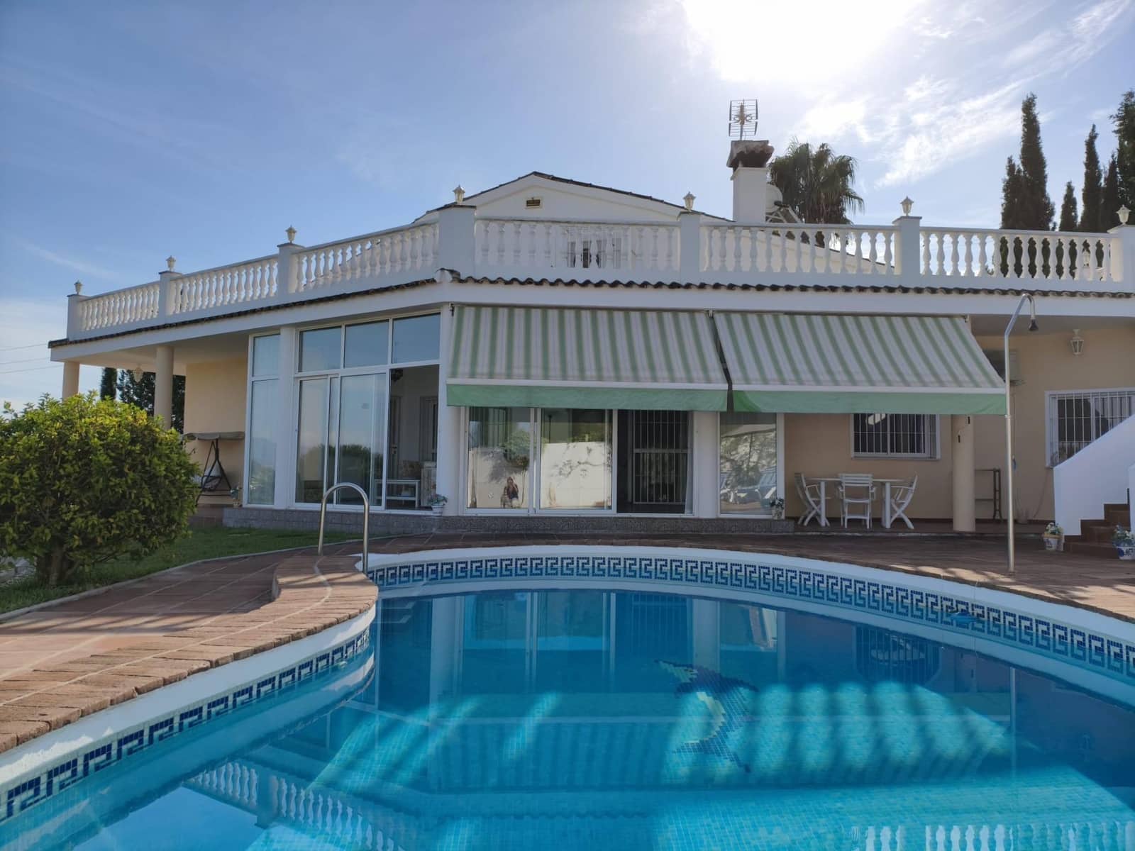 3 soveværelse Finca/Landehus til salg i Alhaurin el Grande med swimmingpool garage - € 499.000 (Ref: 10147175)