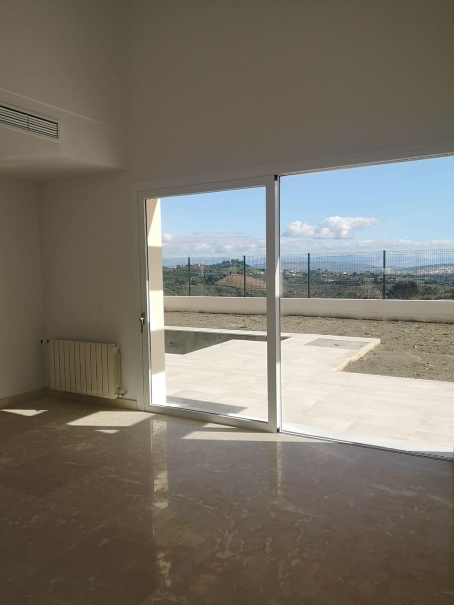 3 soveværelse Villa til salg i Coin med swimmingpool - € 419.000 (Ref: 6169473)