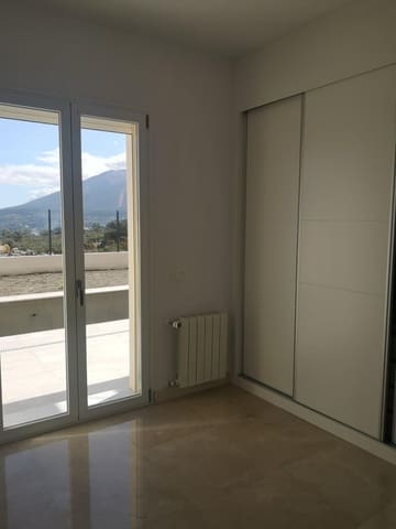 3 soveværelse Villa til salg i Coín med swimmingpool - € 419.000 (Ref: 6169473)