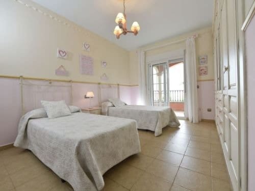 4 sypialnia Willa do wynajęcia w Alhaurín el Grande z basenem garażem - 3 000 € (Ref: 6234903)