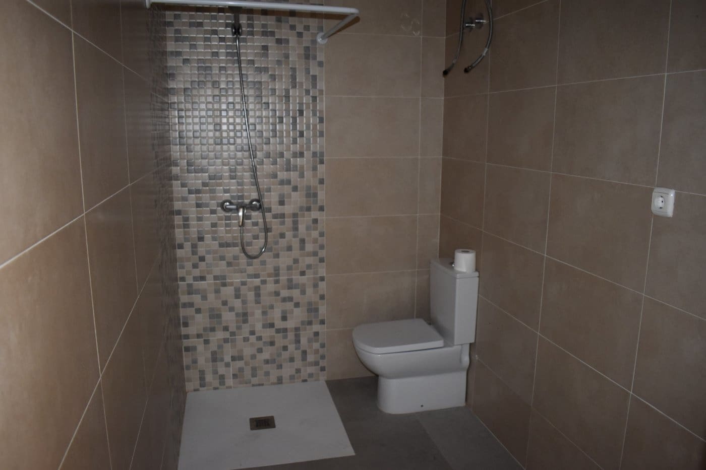 Commercial for rent in Coin - € 800 (Ref: 7113563)