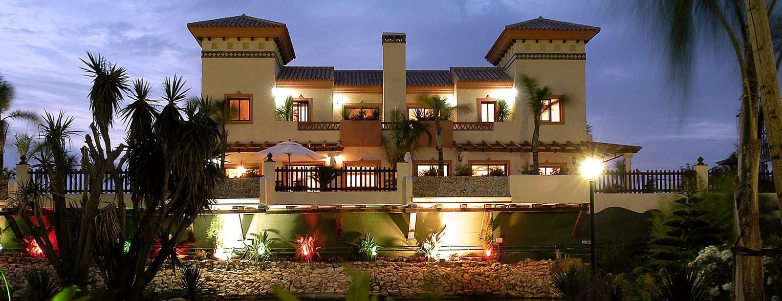 3 makuuhuone Paritalo myytävänä paikassa Coin mukana uima-altaan - 419 000 € (Ref: 7474281)