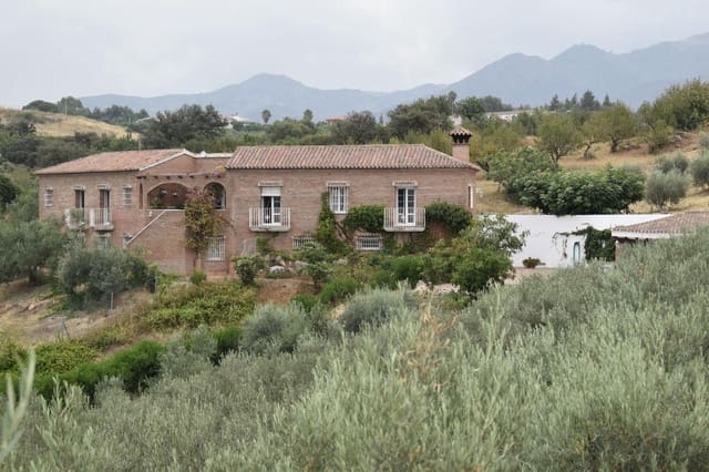 4 sypialnia Finka/Dom wiejski na sprzedaż w Alhaurín de la Torre z basenem - 895 000 € (Ref: 7696450)