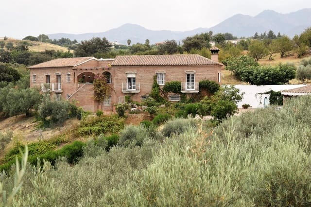 4 sypialnia Finka/Dom wiejski na sprzedaż w Alhaurín de la Torre z basenem - 895 000 € (Ref: 7696450)