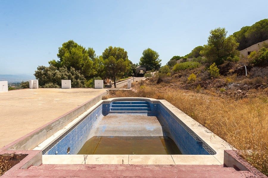 9 bedroom Villa for sale in Alhaurin el Grande - € 875,000 (Ref: 8623667)