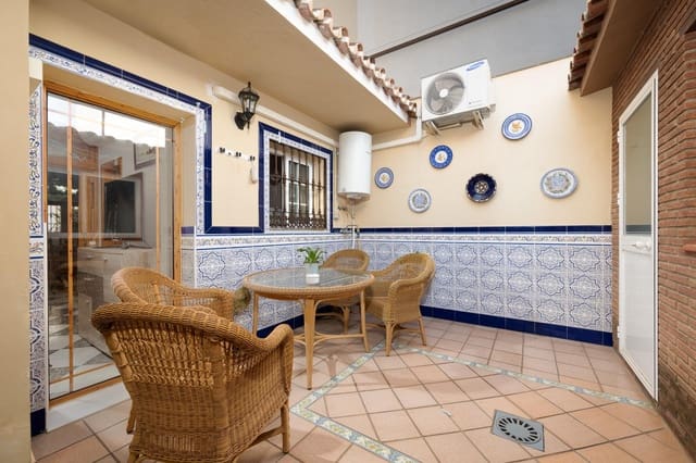 8 soverom Rekkehus til salgs i Alhaurín el Grande med garasje - € 449 950 (Ref: 8645225)