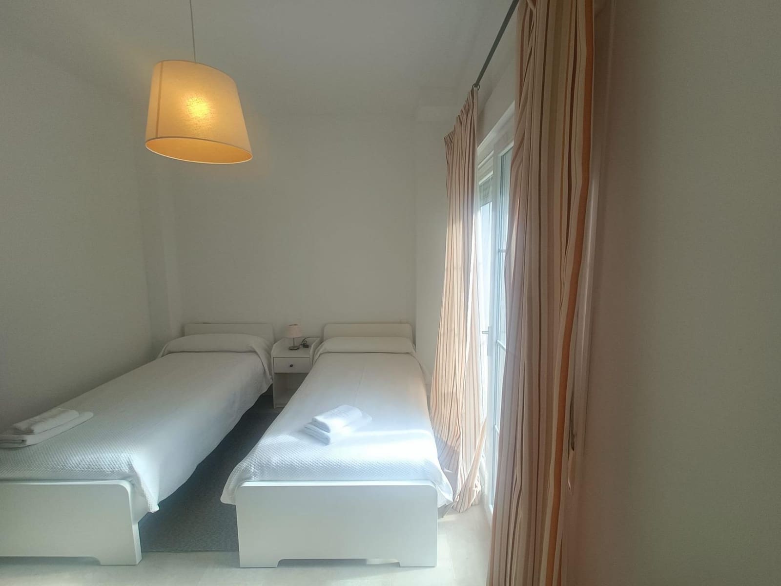 3 soveværelse Rækkehus til salg i Alhaurin de la Torre med swimmingpool - € 429.990 (Ref: 8696402)