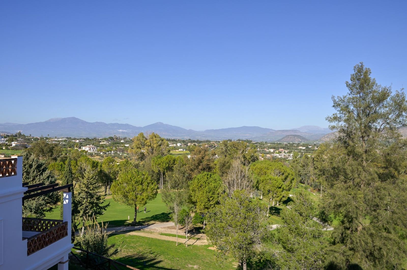 4 soveværelse Rækkehus til salg i Alhaurin de la Torre med swimmingpool - € 599.990 (Ref: 8778668)