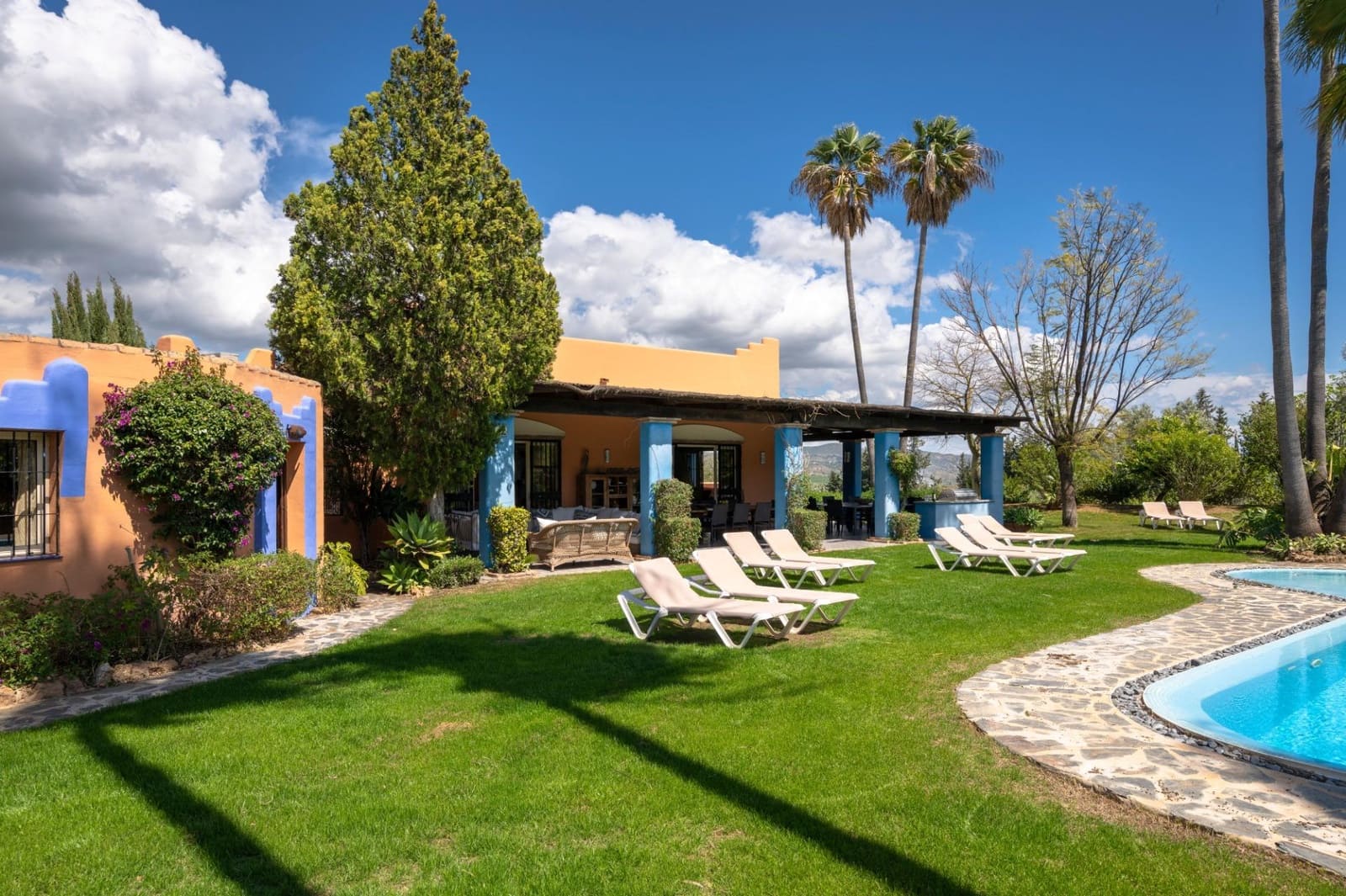 9 quarto Quinta/Casa Rural para venda em Alhaurin el Grande com piscina - 1 150 000 € (Ref: 8843409)