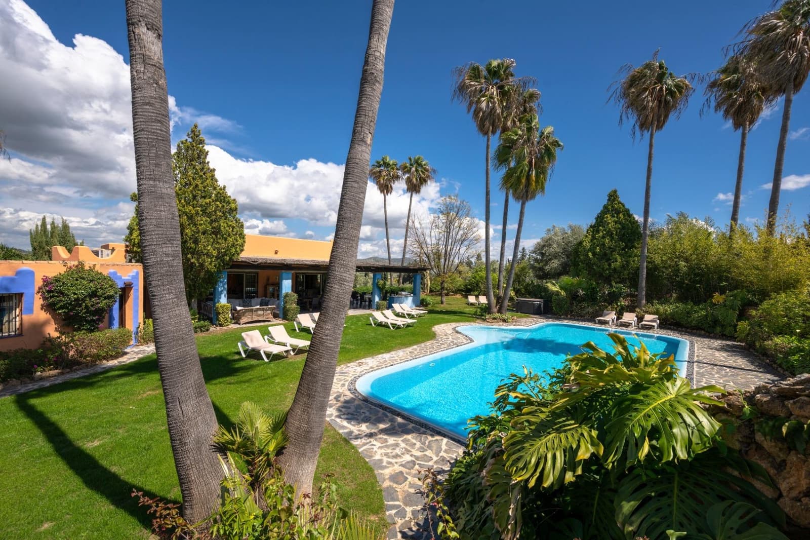 9 quarto Quinta/Casa Rural para venda em Alhaurin el Grande com piscina - 1 150 000 € (Ref: 8843409)