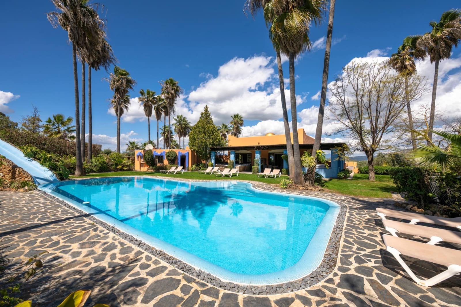 9 quarto Quinta/Casa Rural para venda em Alhaurin el Grande com piscina - 1 150 000 € (Ref: 8843409)