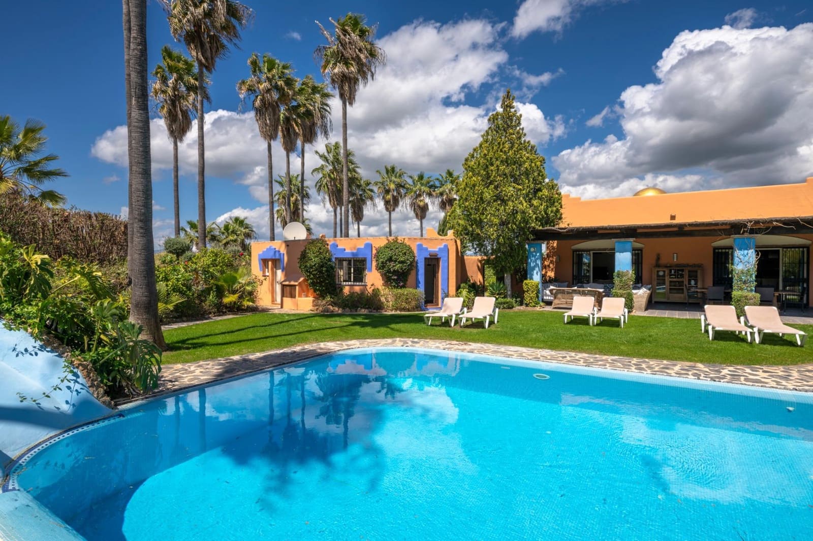 9 quarto Quinta/Casa Rural para venda em Alhaurin el Grande com piscina - 1 150 000 € (Ref: 8843409)