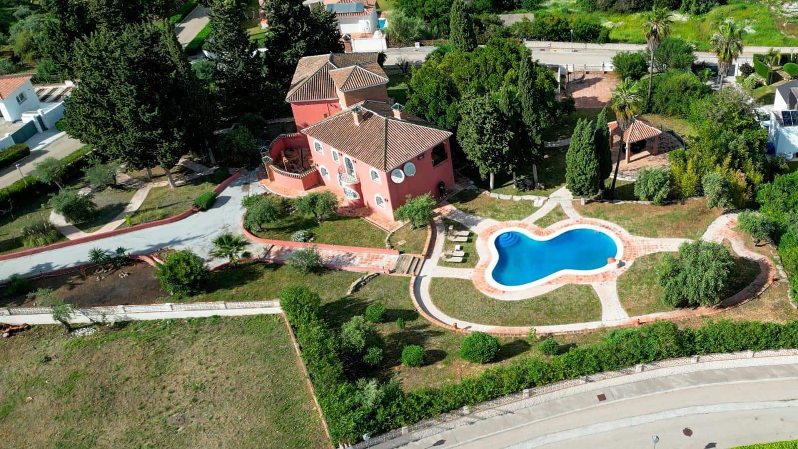 5 soverom Villa til salgs i Alhaurin el Grande med svømmebasseng - € 950 000 (Ref: 8869841)