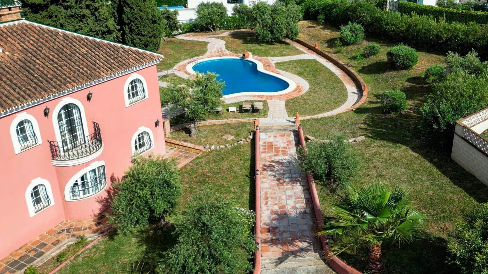 5 soverom Villa til salgs i Alhaurin el Grande med svømmebasseng - € 950 000 (Ref: 8869841)