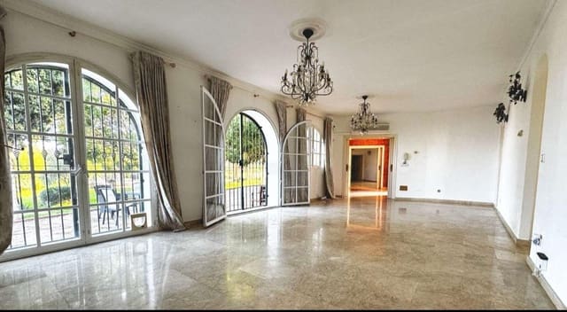 5 soveværelse Villa til salg i Alhaurín el Grande med swimmingpool - € 950.000 (Ref: 8869841)