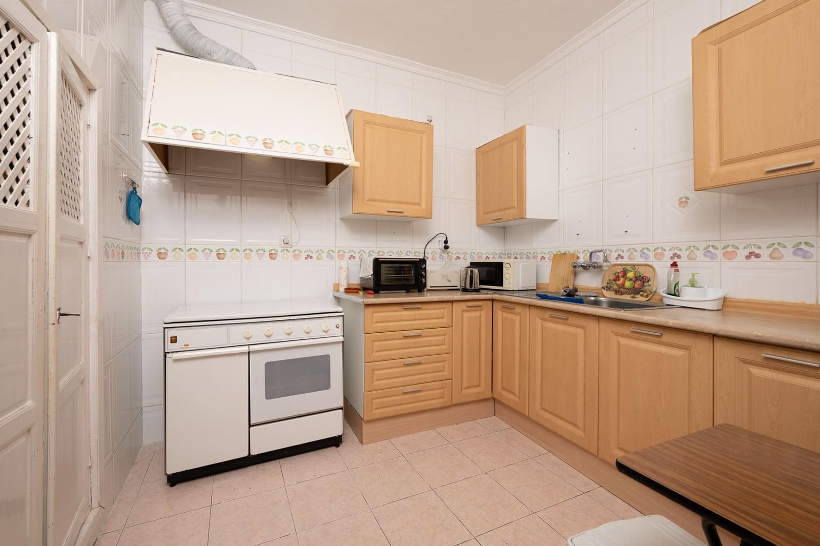 7 sypialnia Dom szeregowy na sprzedaż w Tolox - 299 500 € (Ref: 8912947)