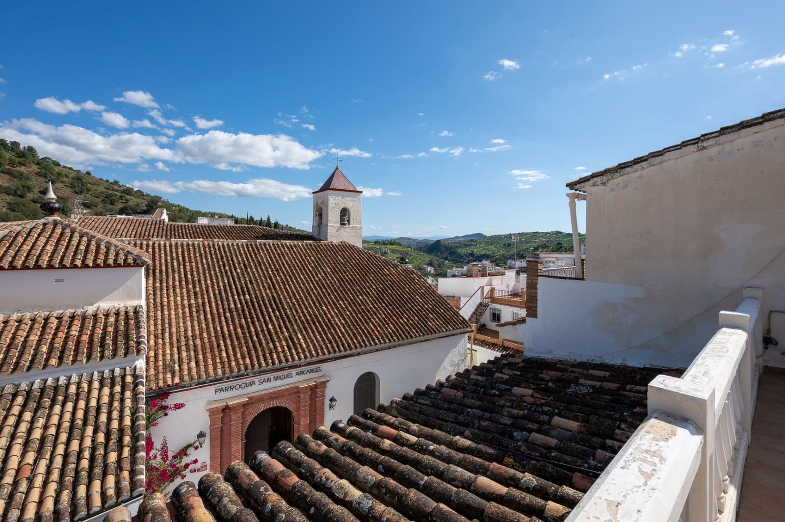 7 sypialnia Dom szeregowy na sprzedaż w Tolox - 299 500 € (Ref: 8912947)