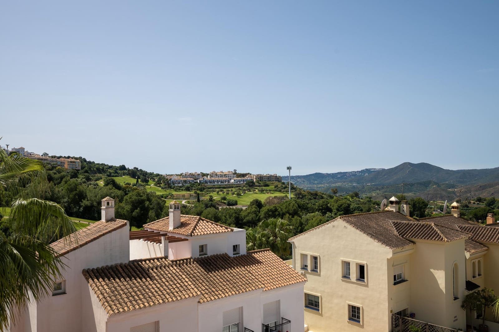 2 soveværelse Penthouse til salg i Alhaurin Golf med swimmingpool - € 359.000 (Ref: 8968266)