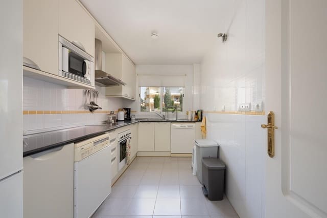 2 soverom Penthouse til salgs i Alhaurín Golf, Alhaurín el Grande med svømmebasseng - € 359 000 (Ref: 8968266)