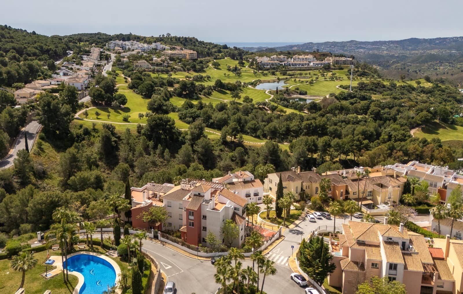 2 soveværelse Penthouse til salg i Alhaurin Golf med swimmingpool - € 359.000 (Ref: 8968266)