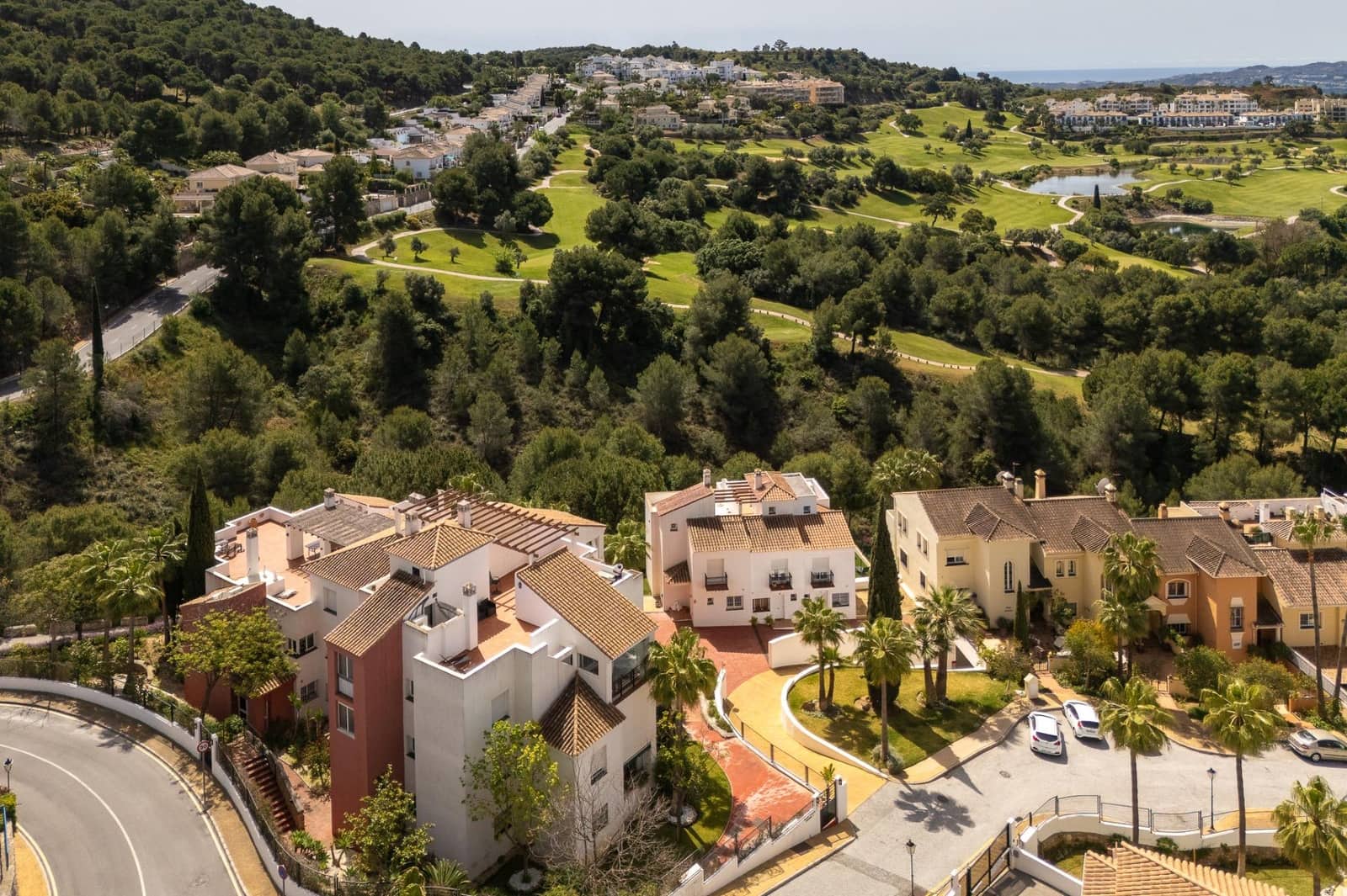 2 soveværelse Penthouse til salg i Alhaurin Golf med swimmingpool - € 359.000 (Ref: 8968266)