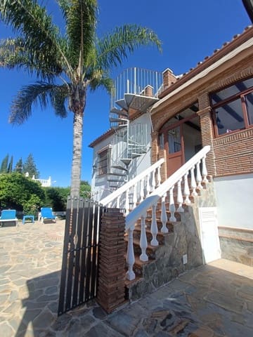 4 soveværelse Villa til salg i Alhaurín el Grande med swimmingpool - € 629.000 (Ref: 9015110)
