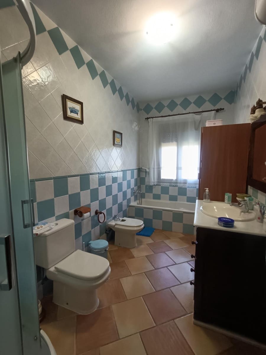 4 bedroom Villa for sale in Alhaurin el Grande with pool garage - € 629,000 (Ref: 9015110)