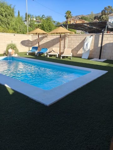 4 soveværelse Villa til salg i Alhaurín el Grande med swimmingpool garage - € 629.000 (Ref: 9015110)