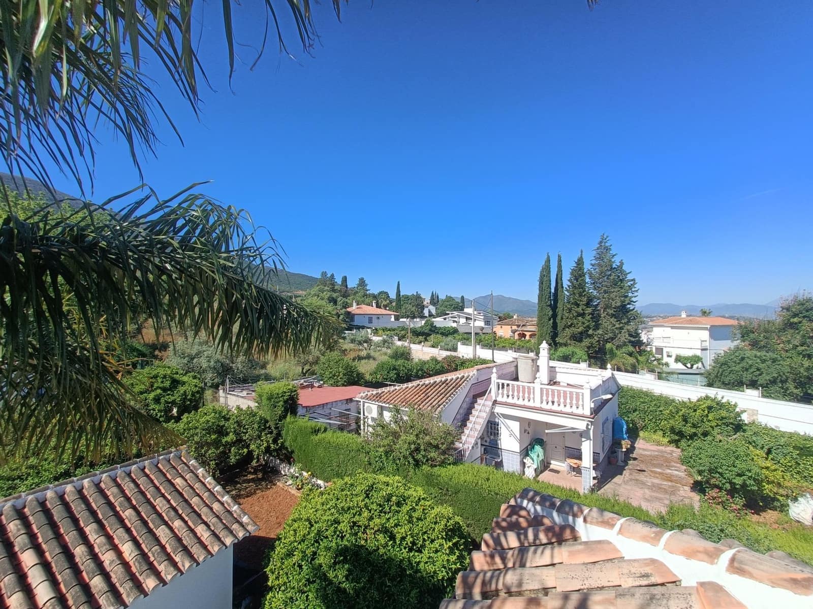 4 bedroom Villa for sale in Alhaurin el Grande with pool garage - € 629,000 (Ref: 9015110)