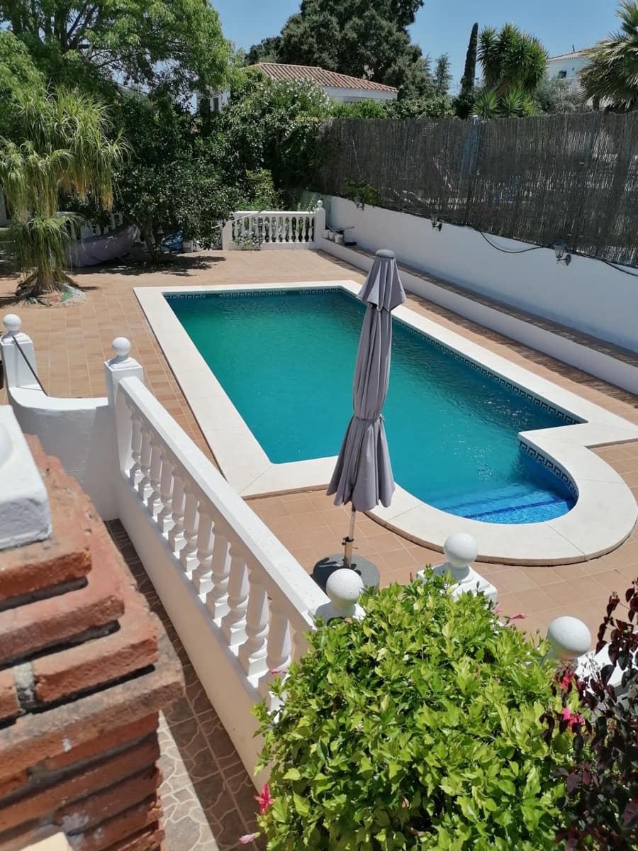 4 soveværelse Villa til salg i Alhaurin el Grande med swimmingpool - € 549.995 (Ref: 9152146)