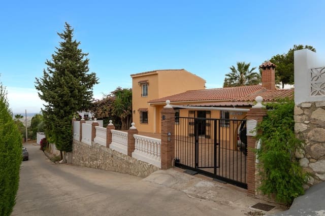 4 slaapkamer Villa te koop in Alhaurín el Grande met zwembad garage - € 549.995 (Ref: 9152146)