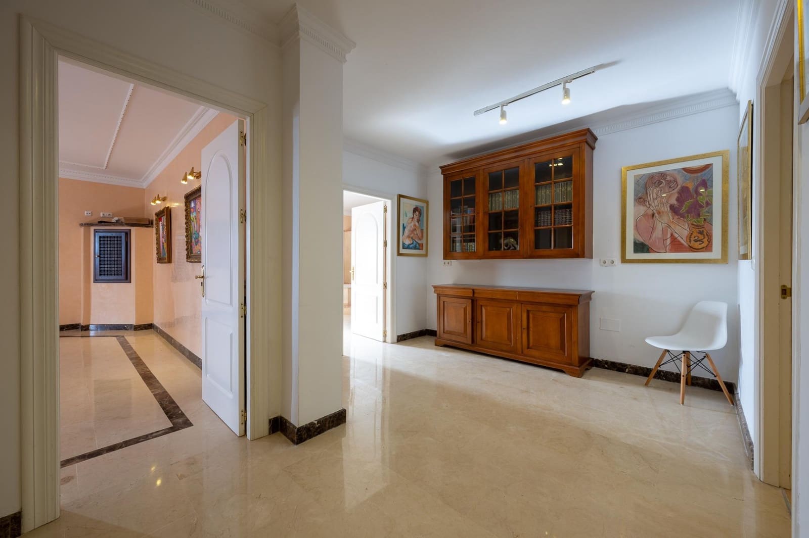 13 bedroom Villa for sale in Alhaurin el Grande with pool garage - € 2,850,000 (Ref: 9171413)