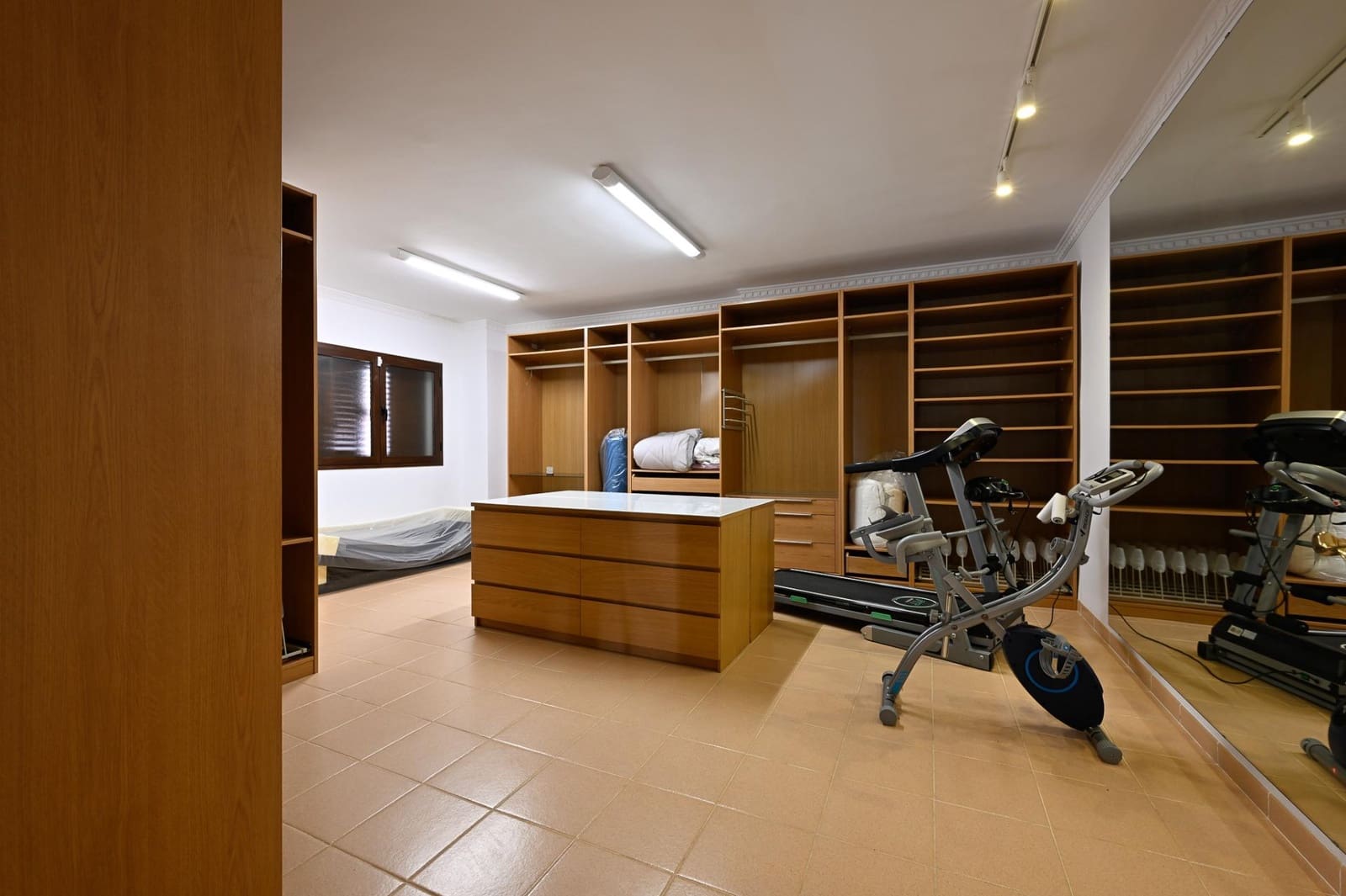 13 bedroom Villa for sale in Alhaurin el Grande with pool garage - € 2,850,000 (Ref: 9171413)