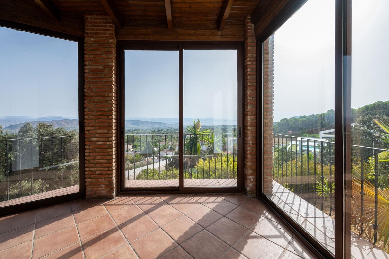 13 bedroom Villa for sale in Alhaurin el Grande with pool garage - € 2,850,000 (Ref: 9171413)