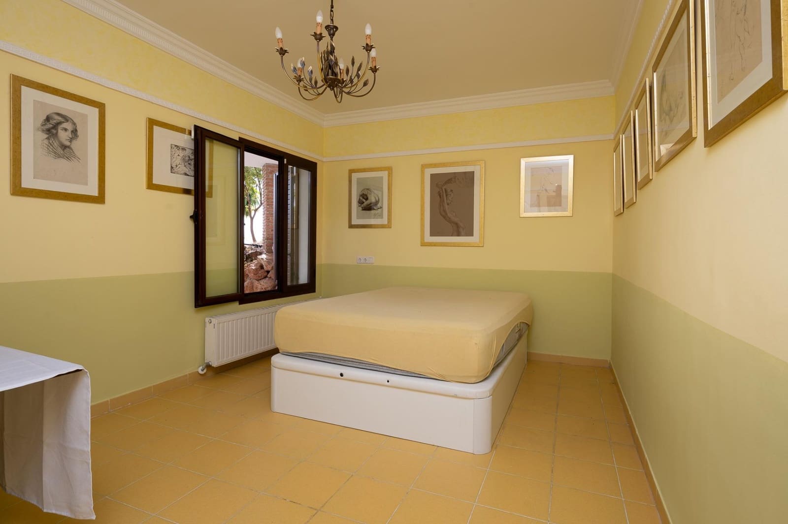 13 bedroom Villa for sale in Alhaurin el Grande with pool garage - € 2,850,000 (Ref: 9171413)