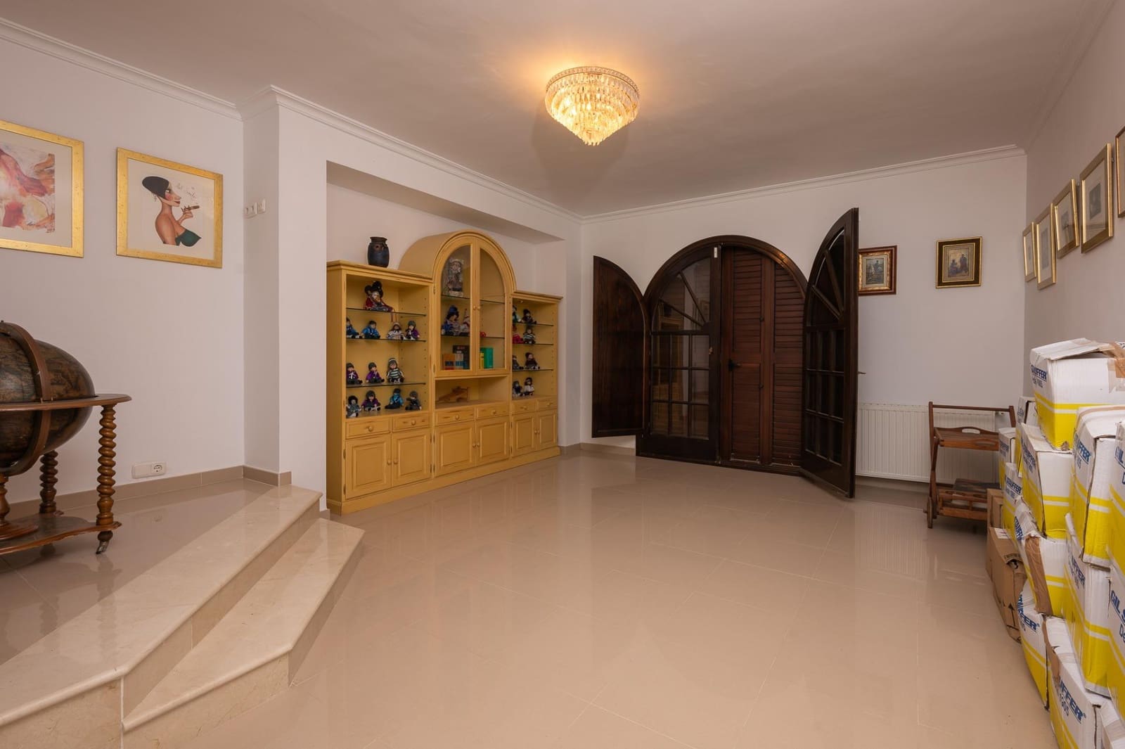 13 bedroom Villa for sale in Alhaurin el Grande with pool garage - € 2,850,000 (Ref: 9171413)