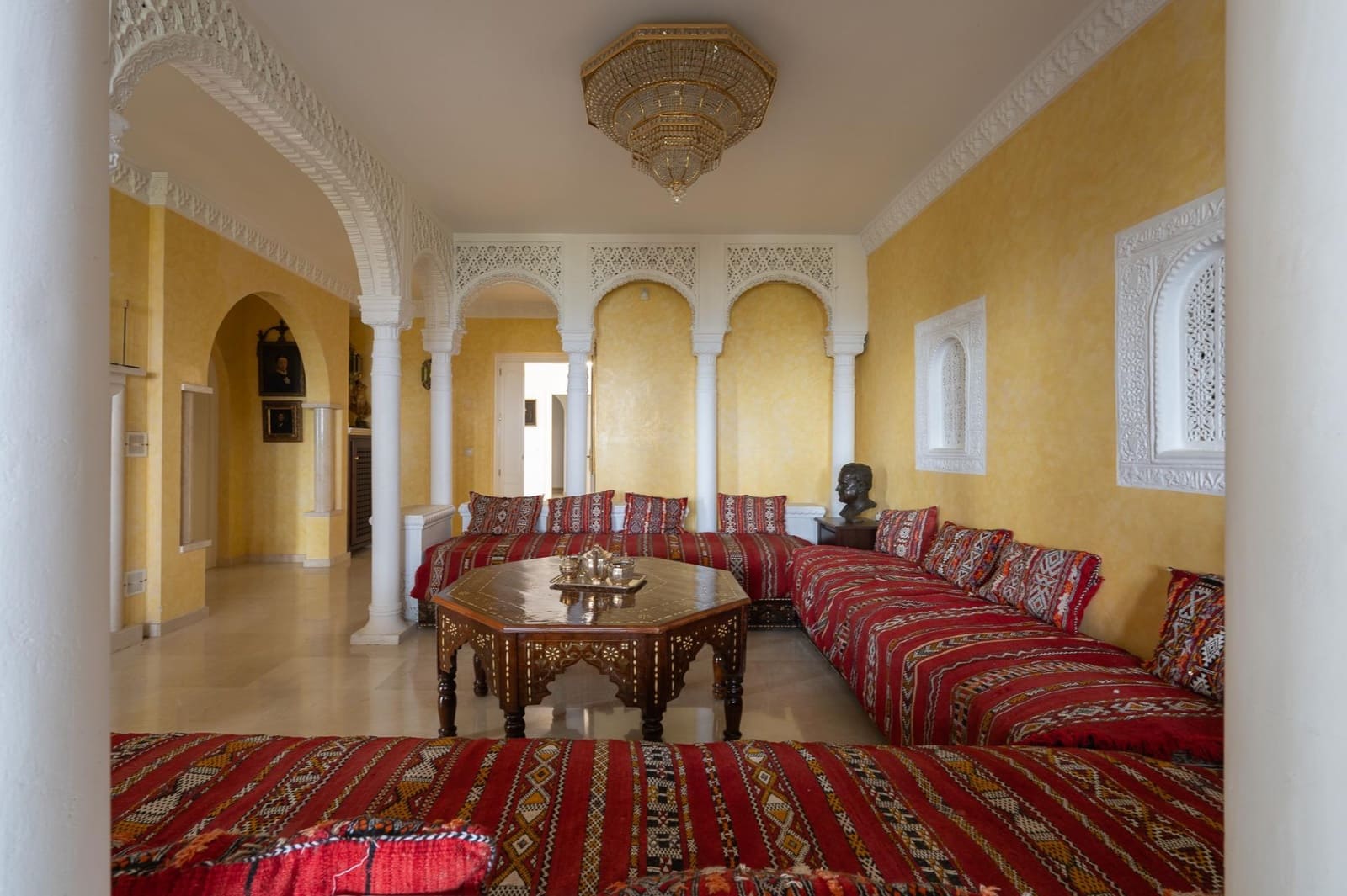 13 bedroom Villa for sale in Alhaurin el Grande with pool garage - € 2,850,000 (Ref: 9171413)