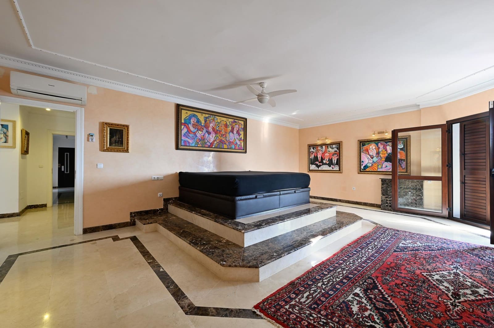 13 bedroom Villa for sale in Alhaurin el Grande with pool garage - € 2,850,000 (Ref: 9171413)