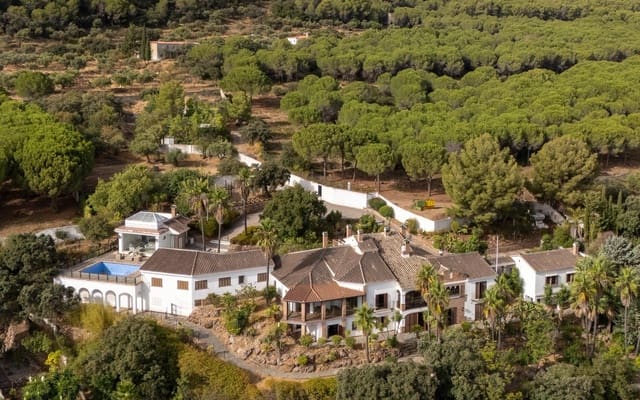 13 soverom Villa til salgs i Alhaurín el Grande med svømmebasseng garasje - € 2 850 000 (Ref: 9171413)